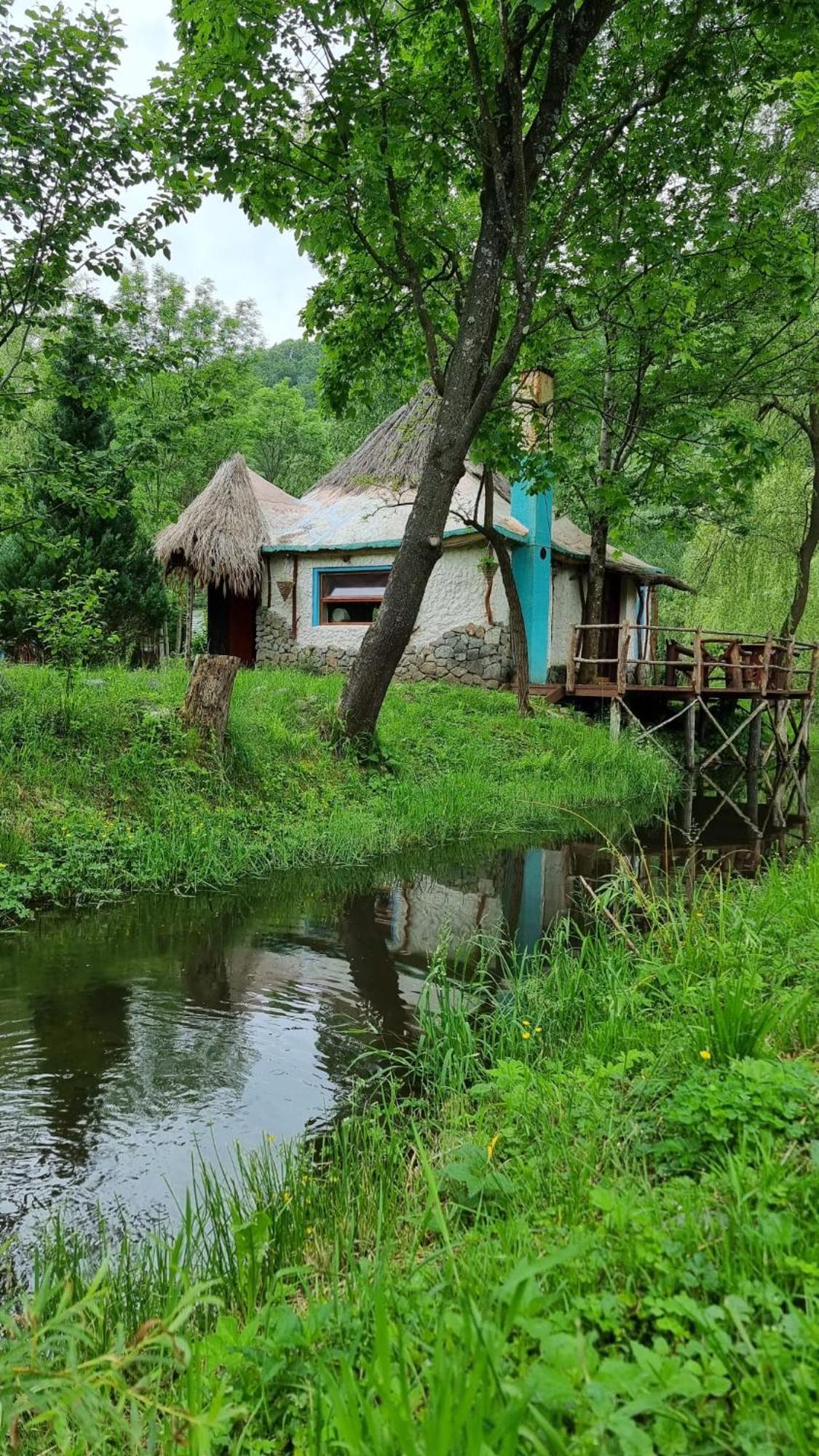 Viewtopia The Secret Land Валя-Дрэганулуй Экстерьер фото